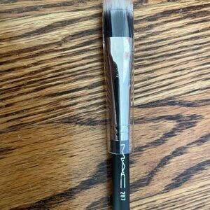 MAC 287 Duo Fibre Eye Shadow Brush